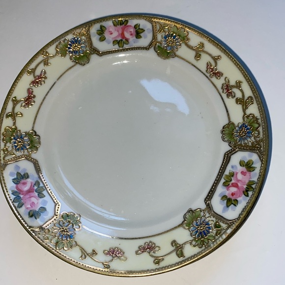 Hand painted with raised detail gold gilding set of 5 dessert plates - Picture 1 of 8